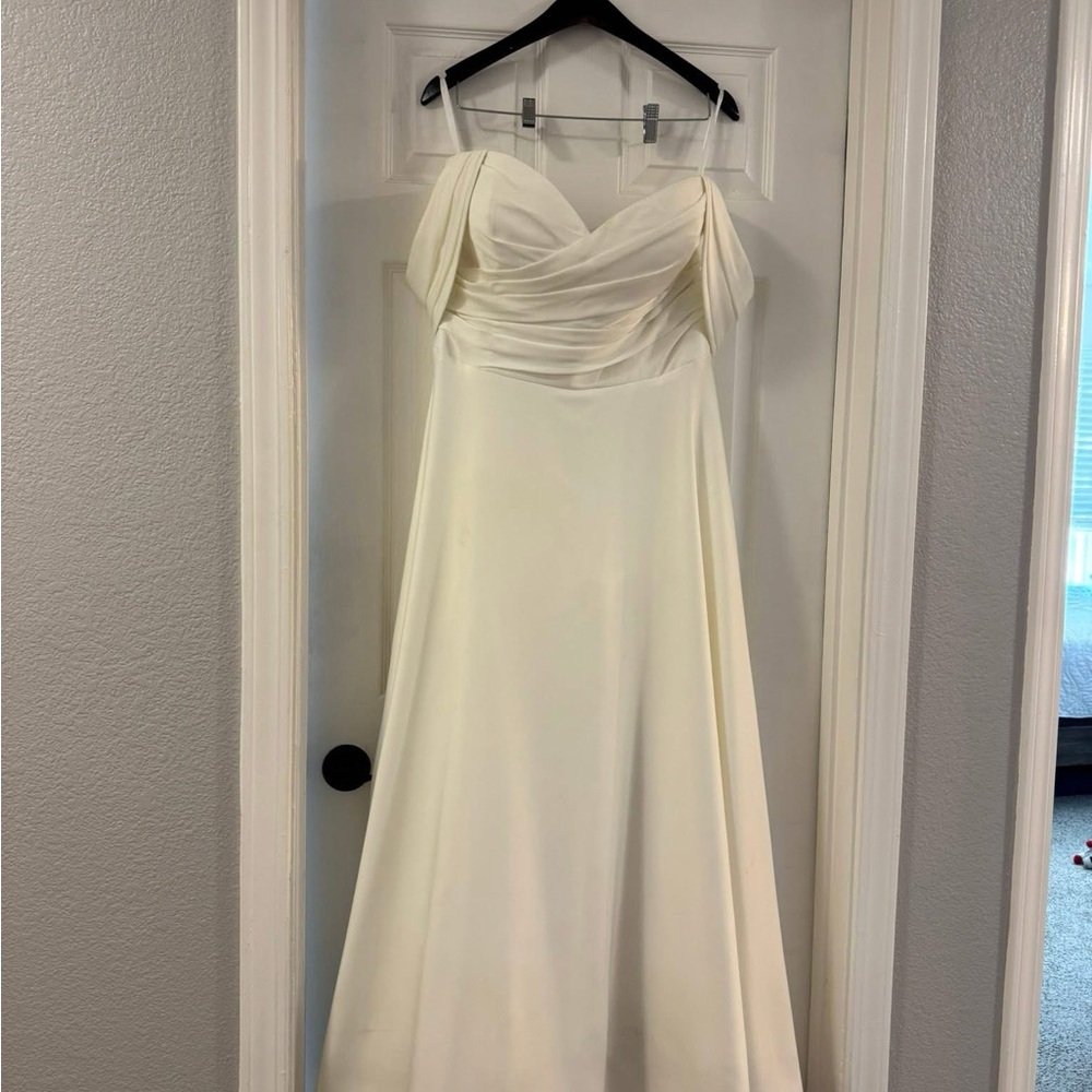 Elegant Allure Cream Wedding Dress with Train